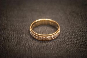 Обручальное кольцо по соннику Зигмунда Фрейда