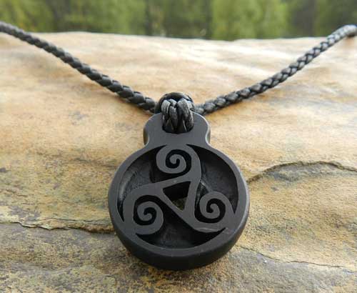 Трискелион древний символ с магическими свойствами