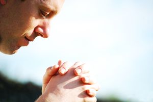 Как правильно читать молитвенный текст